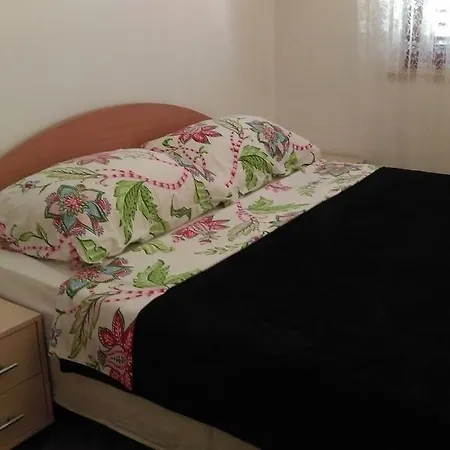Ana Apartment