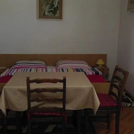 Apartment Ana