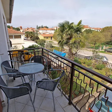 Apartment Ana *