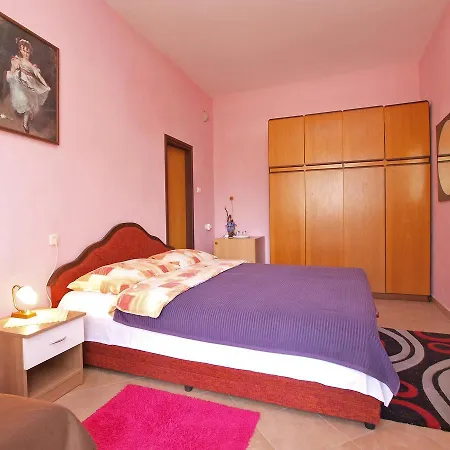 Ana Apartment