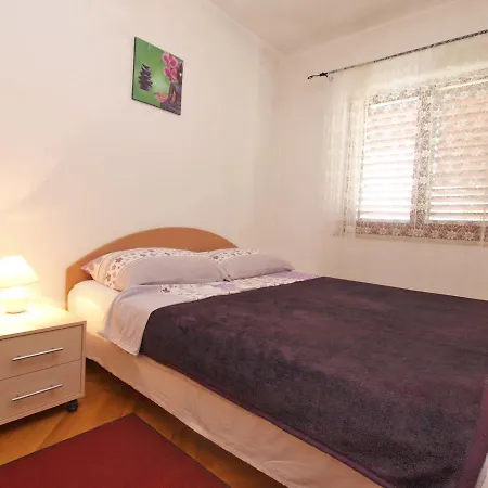 Ana Apartment