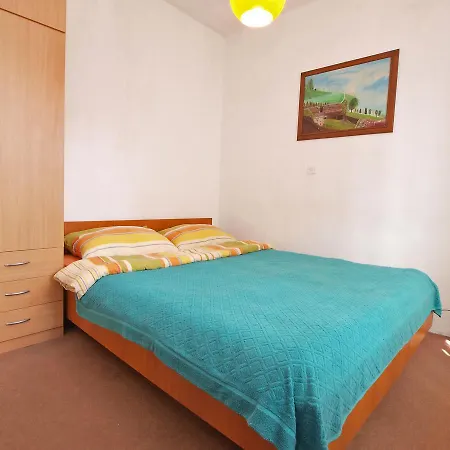 Apartment Ana